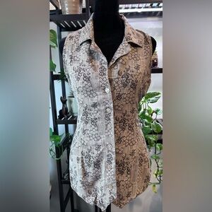 Sleeveless Button-Front Patchwork Print Top in Beige and Brown